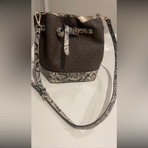 michael kors bag